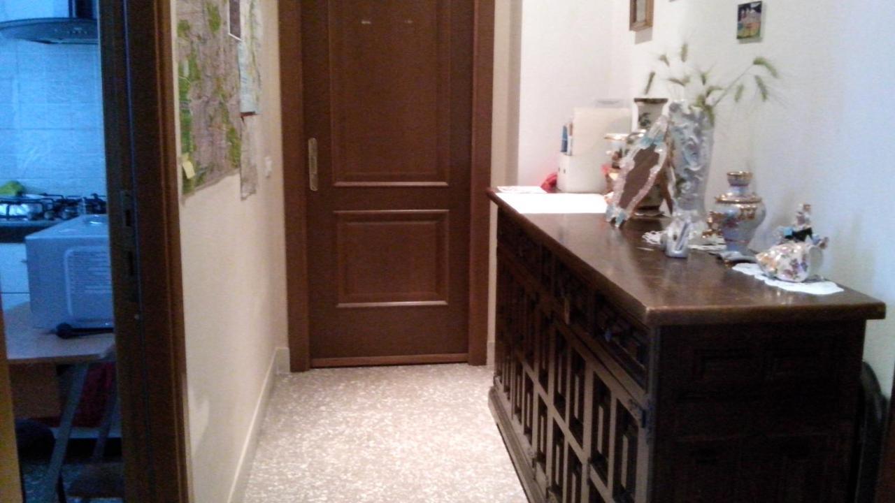 Affittacamere , Rooms Near Trastevere Station Rom Exterior foto
