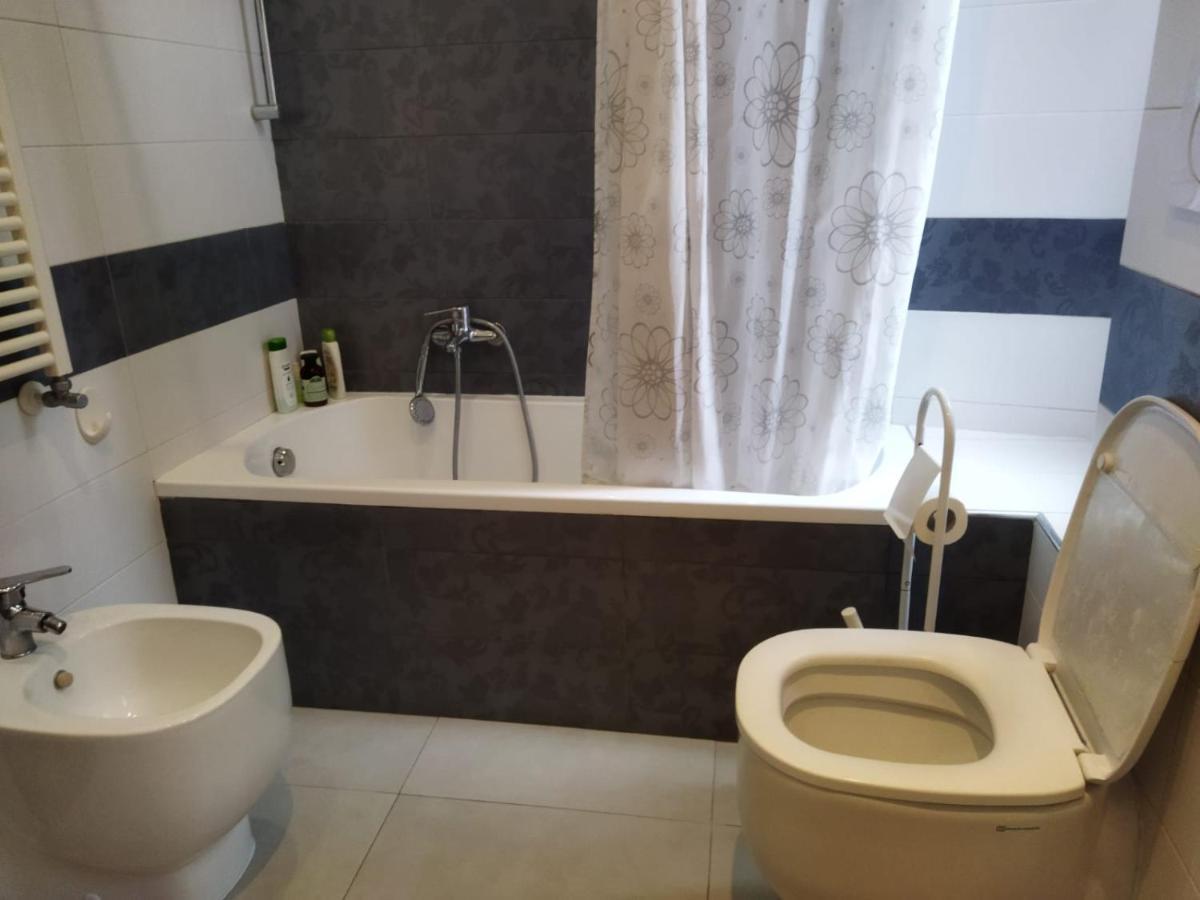 Affittacamere , Rooms Near Trastevere Station Rom Exterior foto